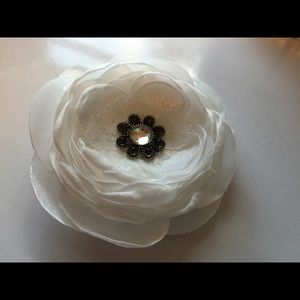 COPY - Flower brooch